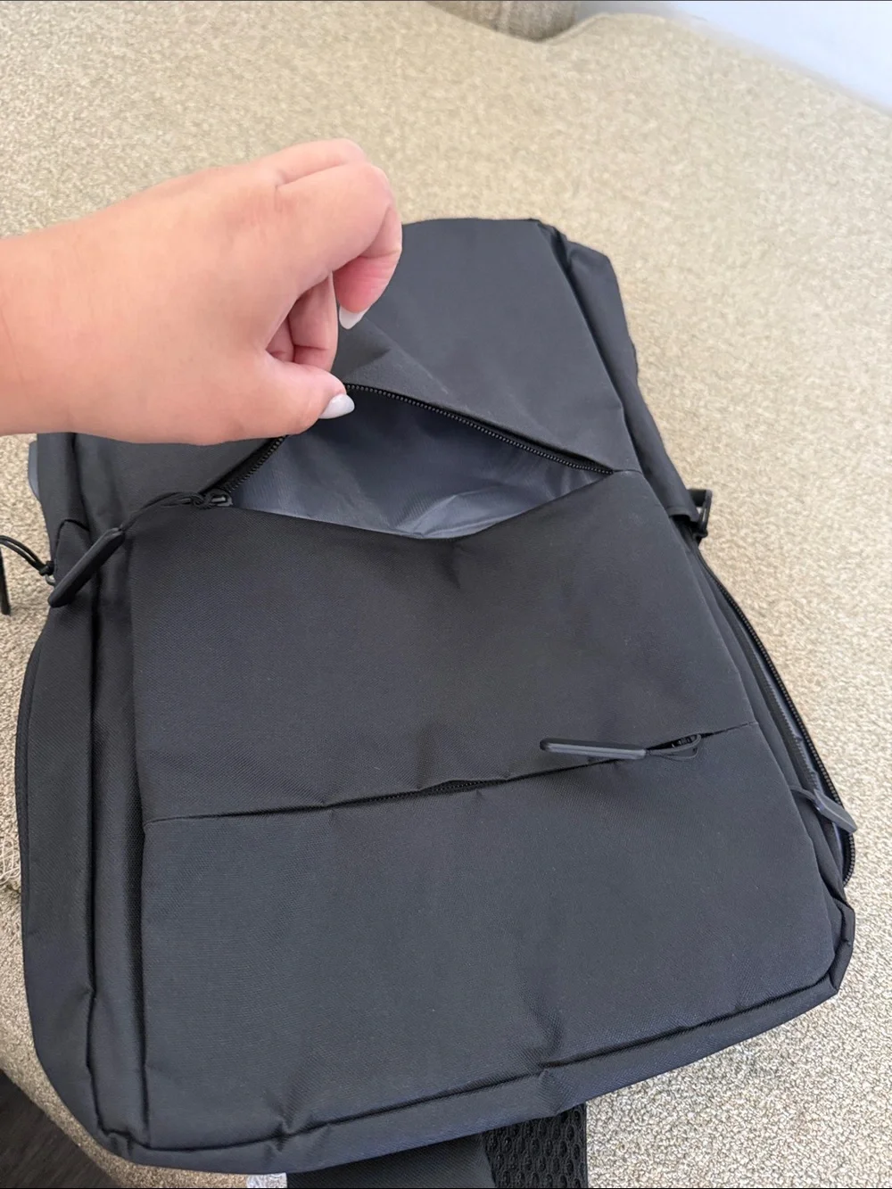 Skyworth Black Men's Backpack - Sleek Travel & Laptop Pack